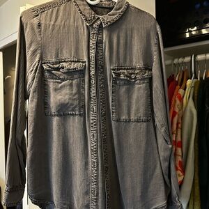 Anthropologie grey chambray Button-Up Shirt